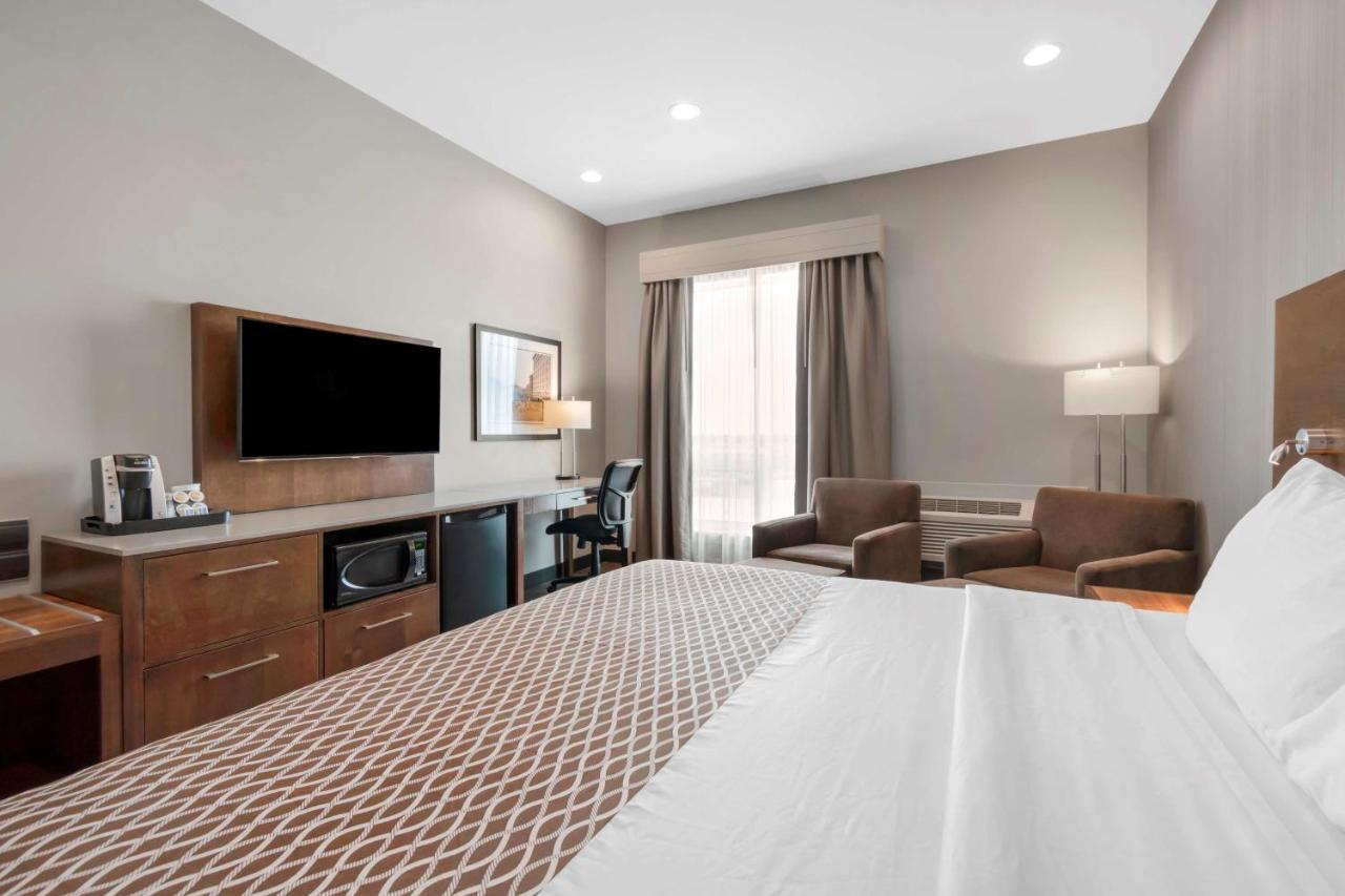 Best Western Plus East Side Saskatoon Dış mekan fotoğraf