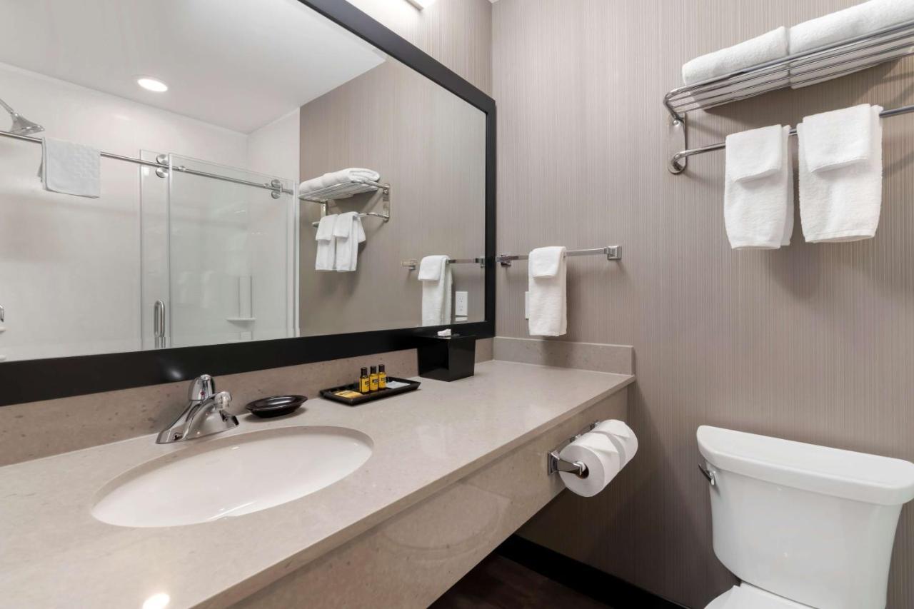 Best Western Plus East Side Saskatoon Dış mekan fotoğraf