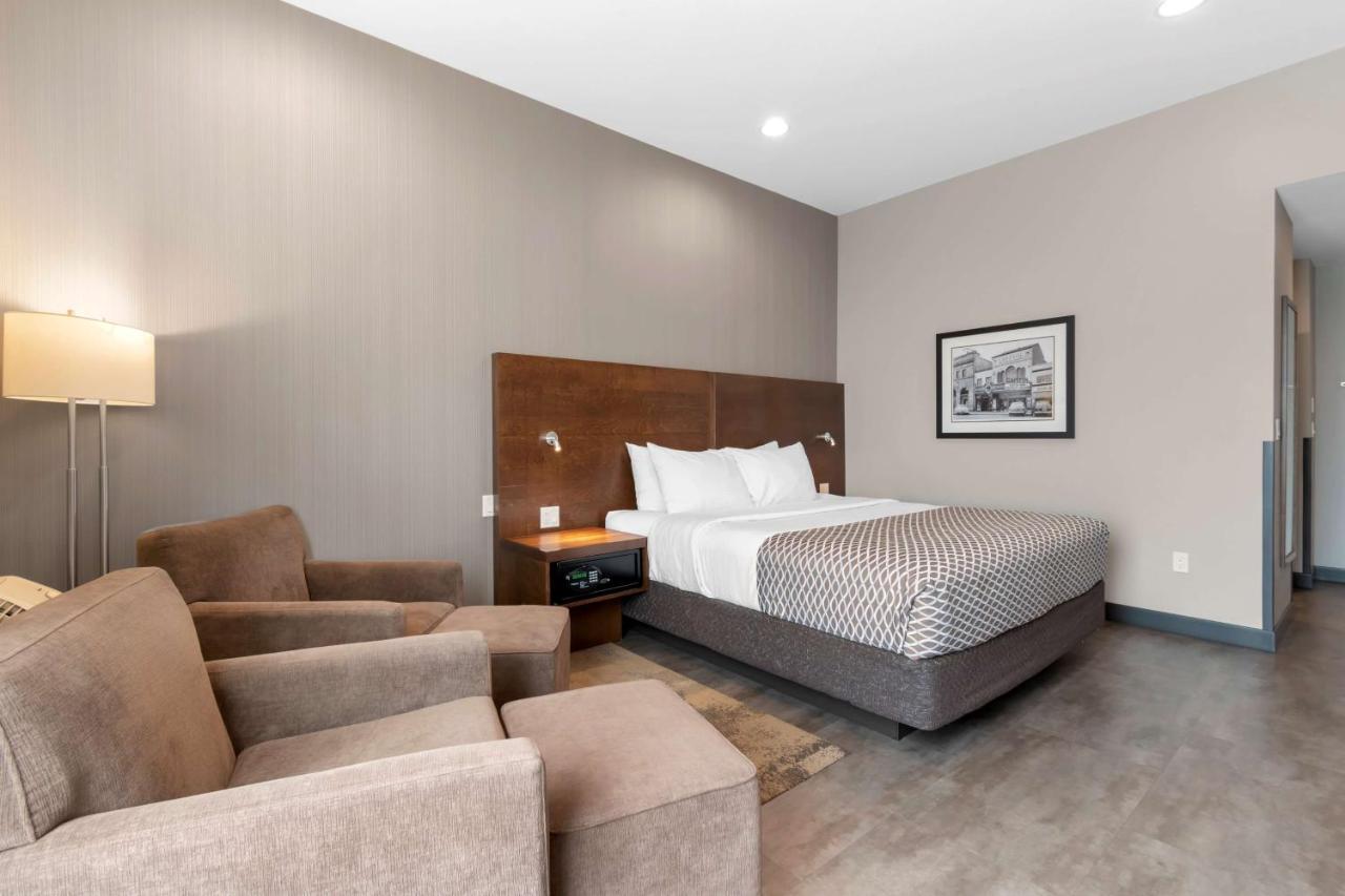 Best Western Plus East Side Saskatoon Dış mekan fotoğraf