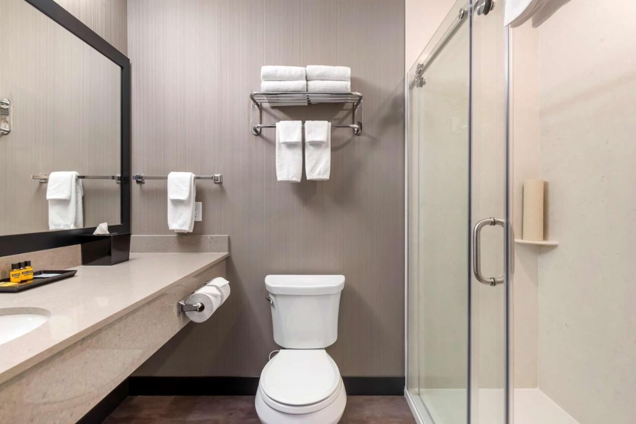 Best Western Plus East Side Saskatoon Dış mekan fotoğraf