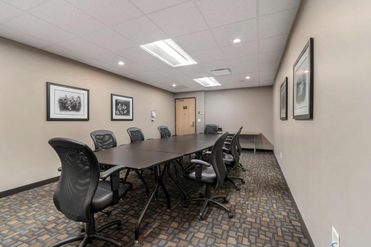 Best Western Plus East Side Saskatoon Dış mekan fotoğraf