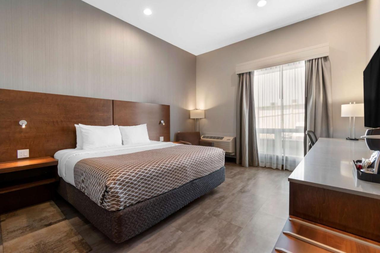 Best Western Plus East Side Saskatoon Dış mekan fotoğraf