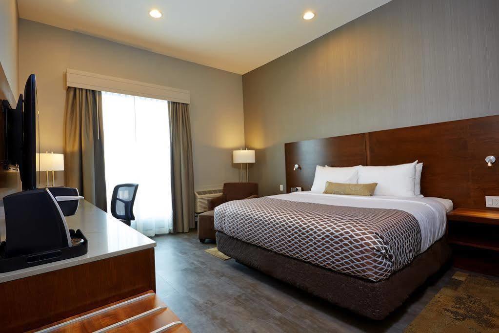 Best Western Plus East Side Saskatoon Dış mekan fotoğraf